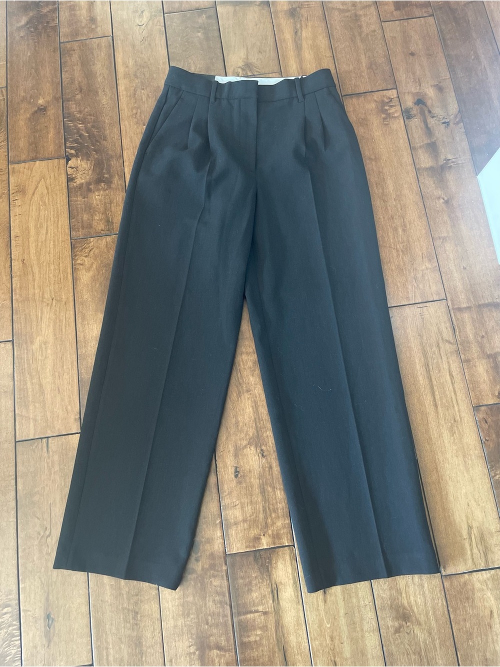 Aritzia Effortless Pants